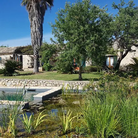 Brizza Gospodarstwo agroturystyczne Casale Zappulla